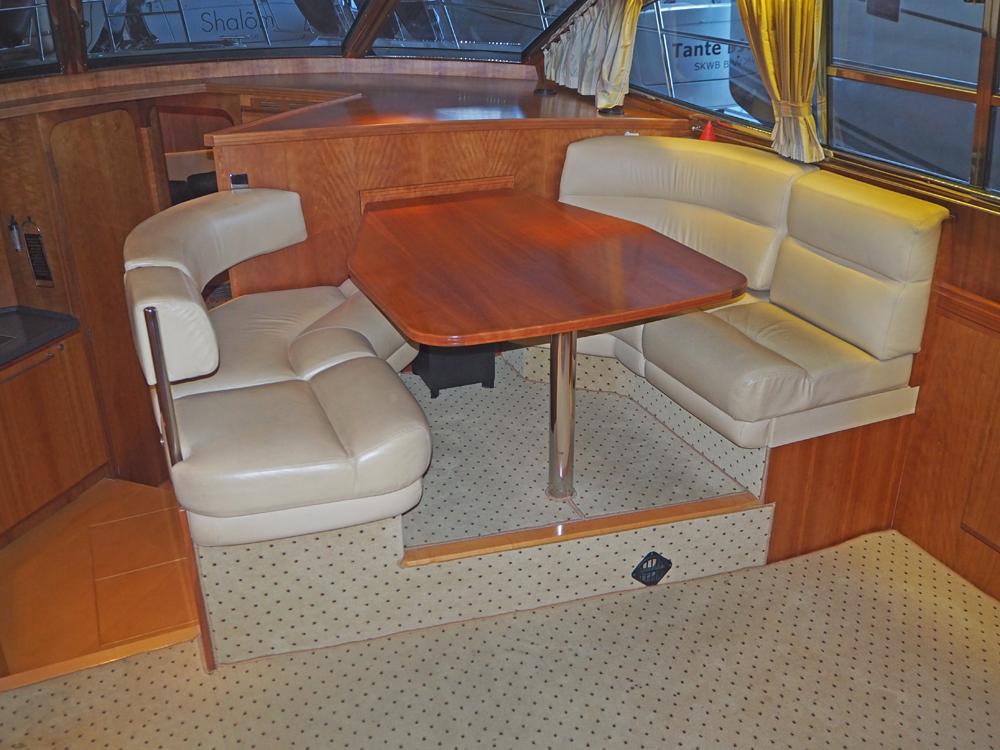 Salon, H&eacute;bergements